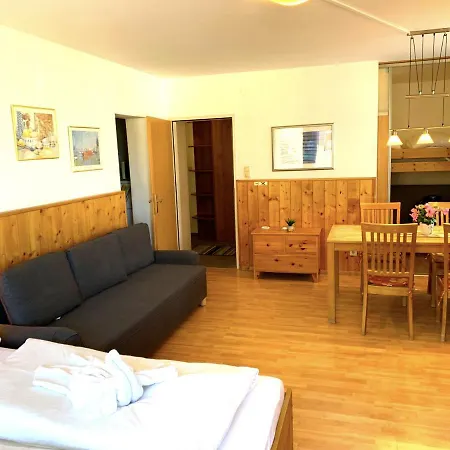 Panorama Deluxe Studio-top 12 *